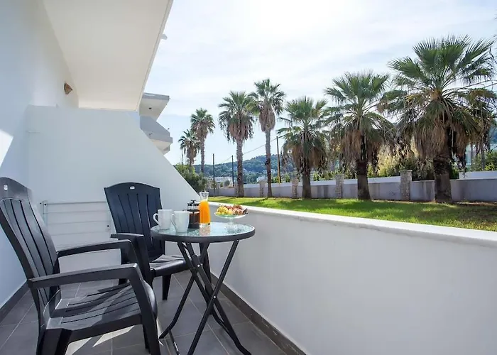 Rosie's 4 Apartman Faliráki