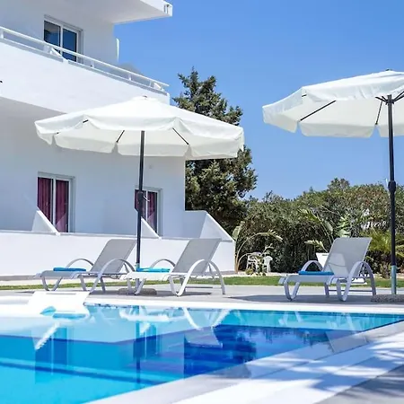 Rosie's 4 Faliraki