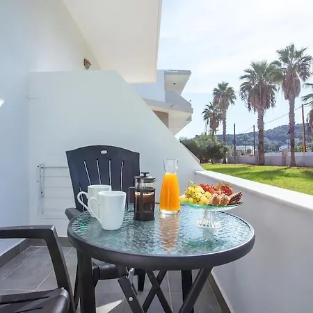 Rosie's 4 Apartamento Faliraki